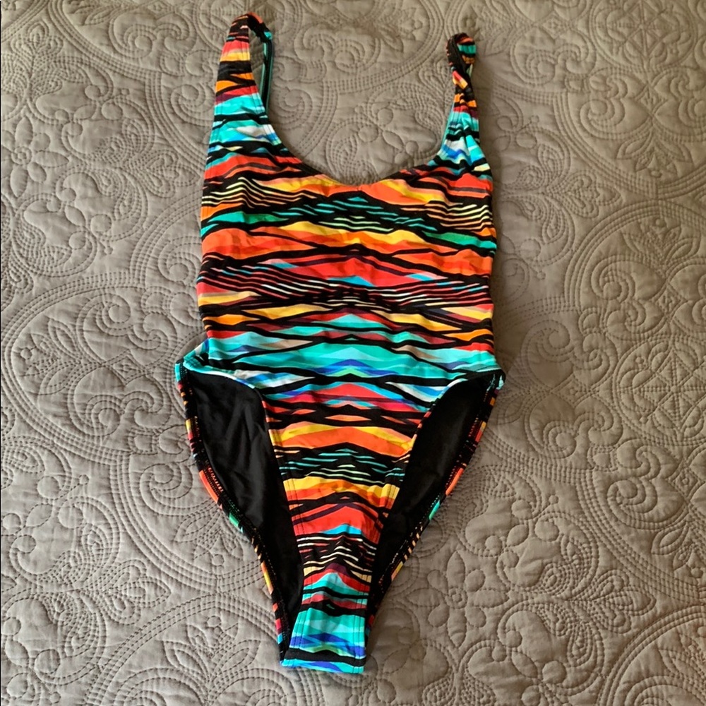 KikiRio high cut one piece, S
